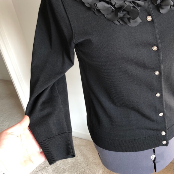 Fancy flowery cardigan - Picture 4 of 4